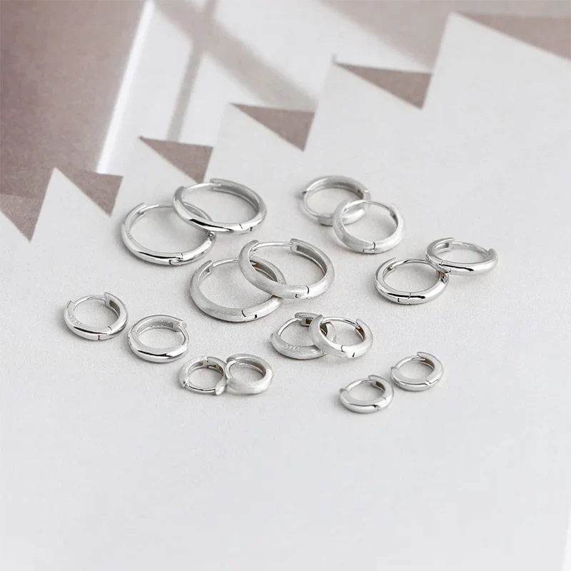 WANTME 925 Sterling Silver Minimalist Matte Gothic Unisex Huggies Ear Hoop Earrings for Women Men Piercing Ear Buckle Jewelry