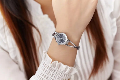 New Trendy Women Bracelet Watch Mujer Relojes Small Dial Quartz Leisure Popular Wristwatch Hour Female Elegant Watches