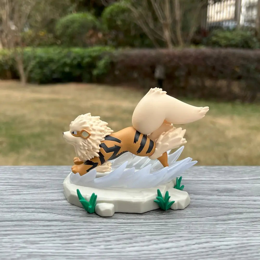 Original Pokemon Venusaur Dragonite Lapras Blastoise Charizard Arcanine Anime Figures PVC Toys Kawaii
