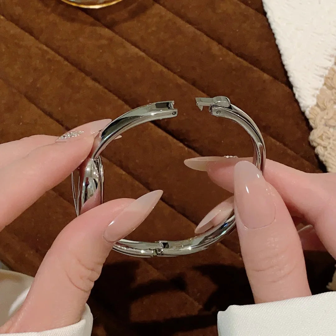 Women Rome Dial Quartz Watch Brand Luxury Gold Colors Bangle Oval  Wristwatch Relogio Feminino Gifts Clock Montre Femme