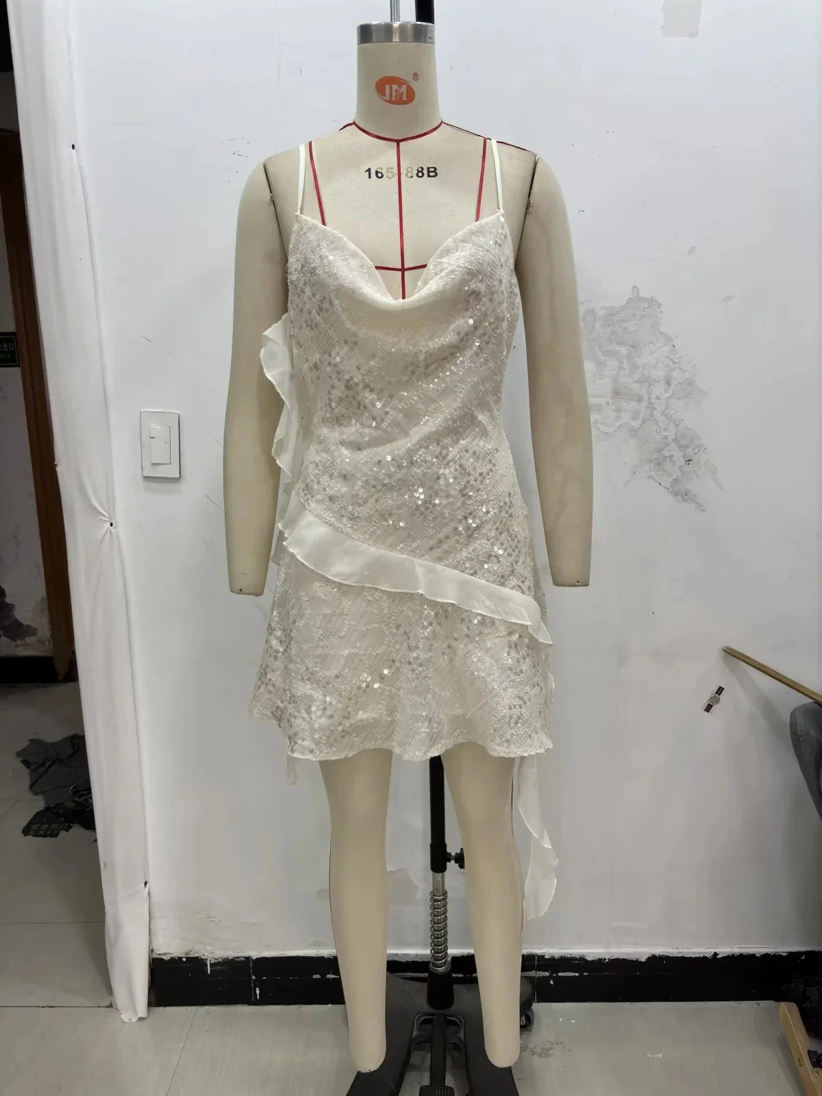 KONDALA Sexy Chic Women Dress Solid Cami Backless Sequined Tierred Mini Short Dress Fashion 2025 Fall Evening Club Party Dress
