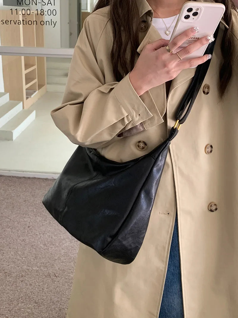 Casual Large Capacity Messenger Bag Women Fashion Designer