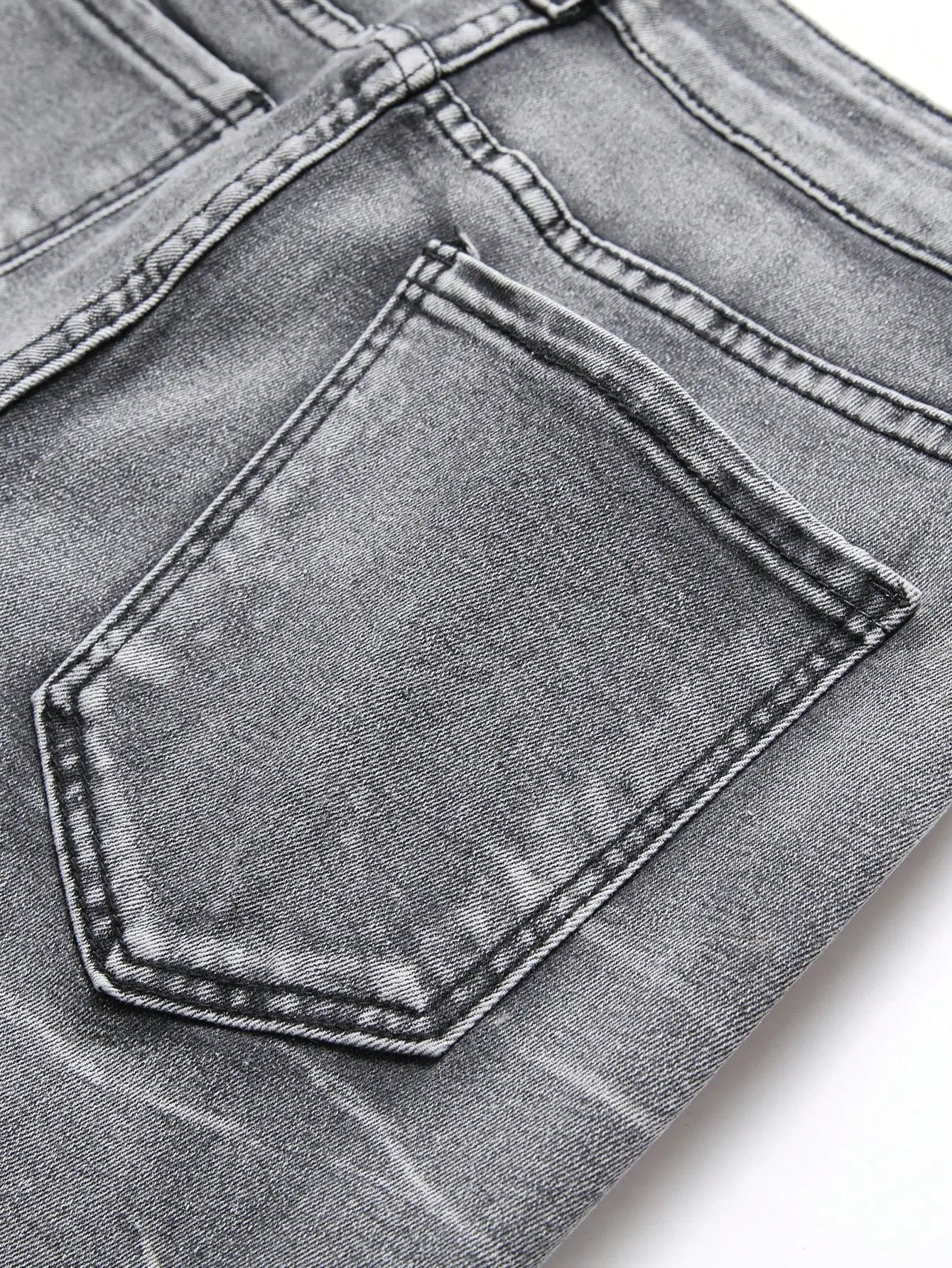 Men‘s Stretchy Denim Jeans Streetwear Tearing Patchwork Holes Ripped Denim