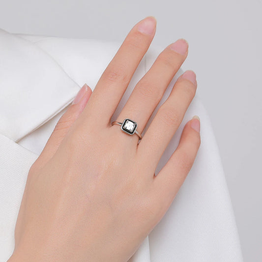 925 Sterling Silver Fashion Black Enamel Finger Ring Clear Square CZ Ring