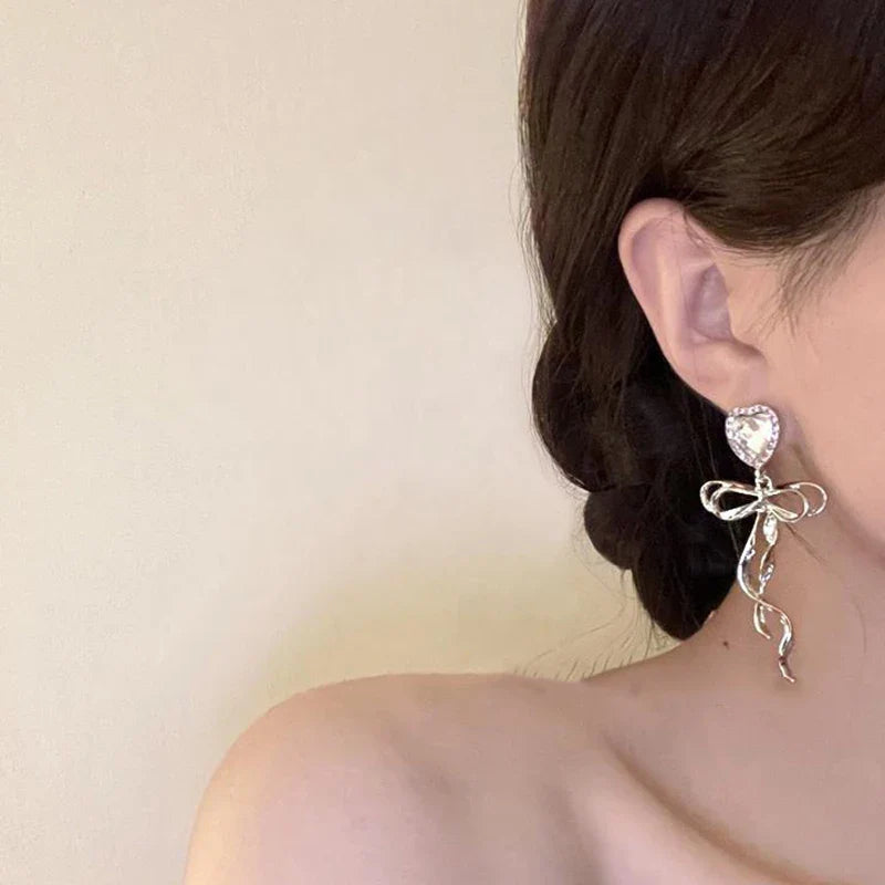 Kiss Jewelry Sweet Heart Rhinestone Butterfly Shape Dangle Earrings for Women Silver Color Korean Fashion Y2K Piercing Earring