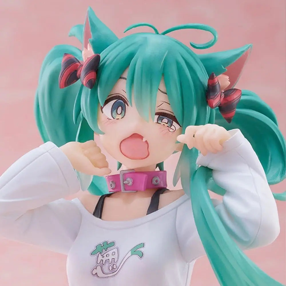 Student Girl Hatsune Miku  Action Figures Fashion Figure Model Miku Room Decorations PVC Collection Model Doll Toy