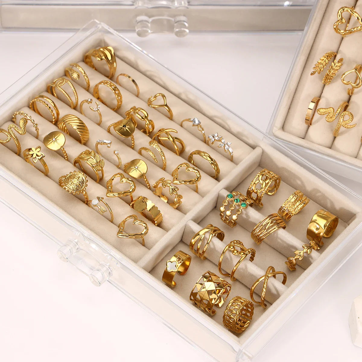 10pcs gold stainless steel women's rings are randomly shipped (without box)
