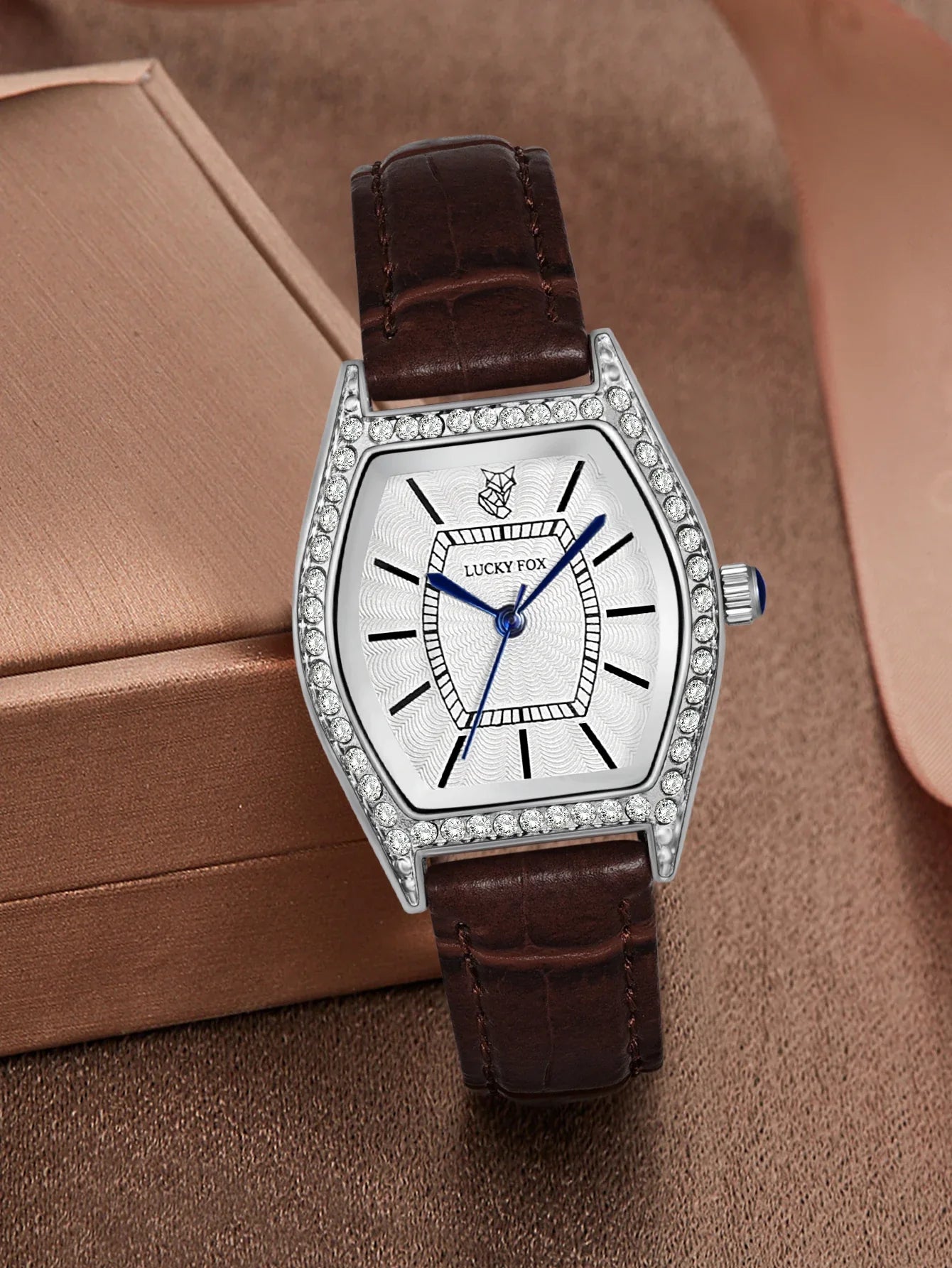 LUCKY FOX Retro ladies quartz watch barrel-shaped diamond luxury ladies wristwatch fashion watch as a gift