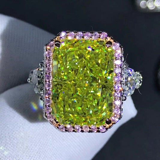 Luxury 100% 925 Sterling Silver 3EX 6CT VVS Apple Green Created