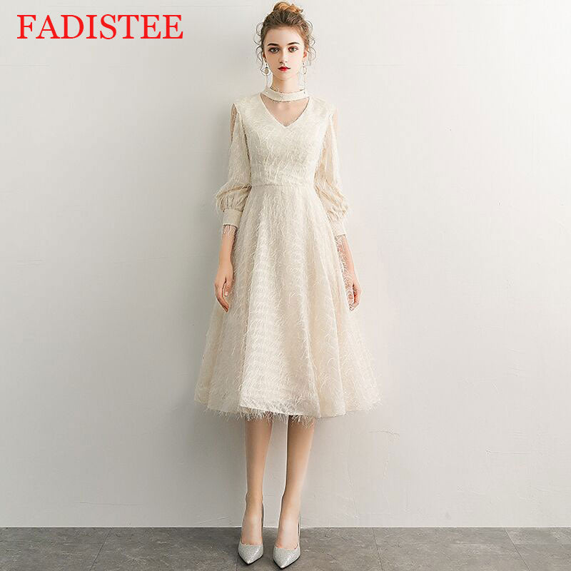 Homecoming Dresses: Champagne Long Evening Dresses V-Neck A-Line Lace Prom