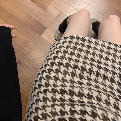 Women skirt Woolen Plaid High Waist Slim Buttocks Short Mini Woman skirts Black Beige
