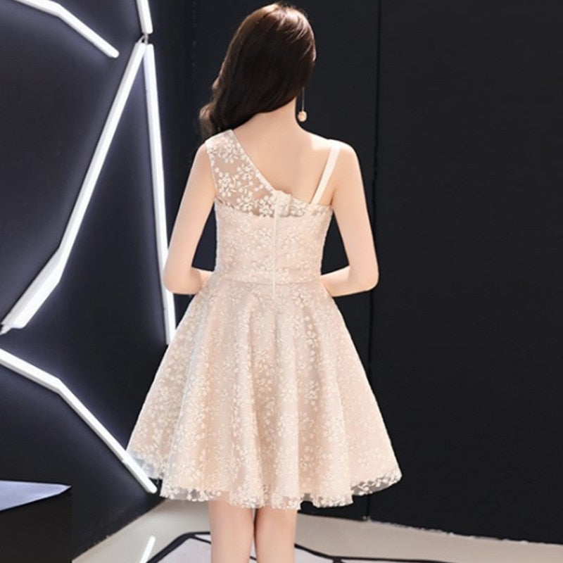 Homecoming Dresses: V Neck Sleeveless Heavy Appliques Short Prom Dress