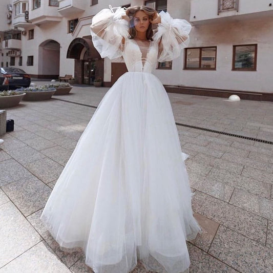 White Bridesmaid Dresses: Classic Tulle Wedding Dresses Detachable Puff Long Sleeves