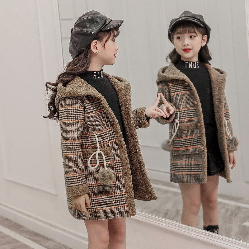 Fashion Design Autumn Winter parka Girl Hairy clothes Long Woolen Coat