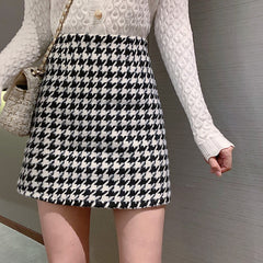 Women skirt Woolen Plaid High Waist Slim Buttocks Short Mini Woman skirts Black Beige