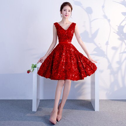 Homecoming Dresses: Short Prom Dresses V Neck Lace petals Formal