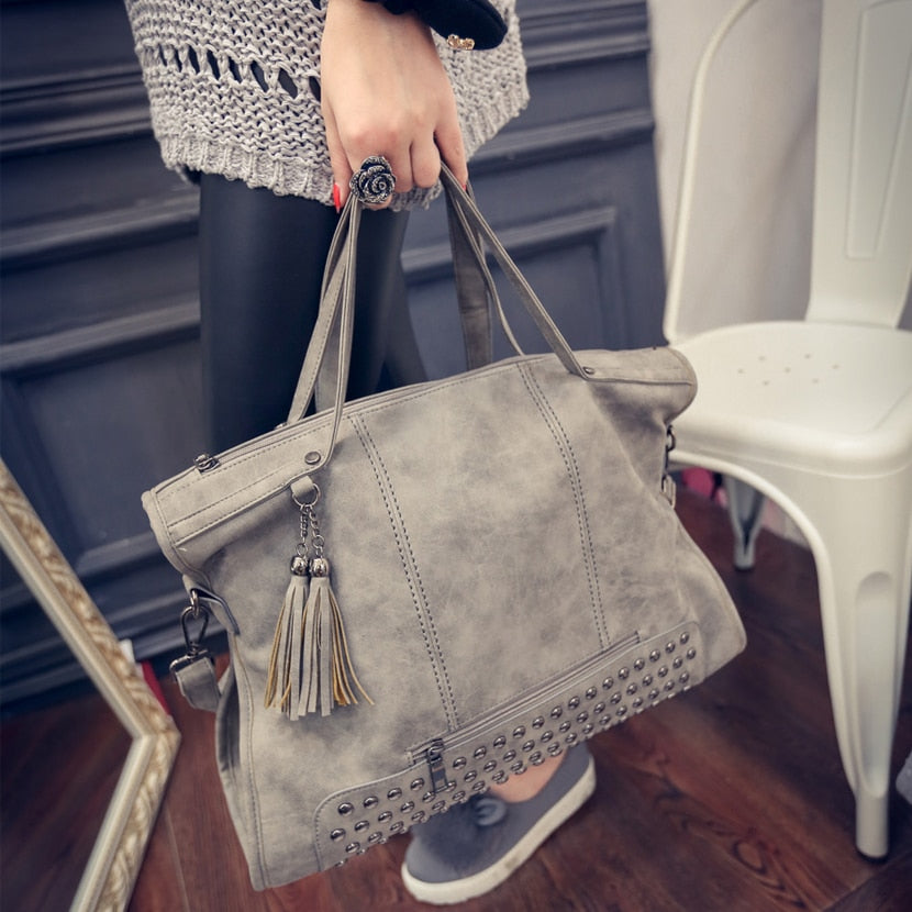 Fashion Rivet Women Handbags High Quality Nubuck Leather Ladies Hand Bags
