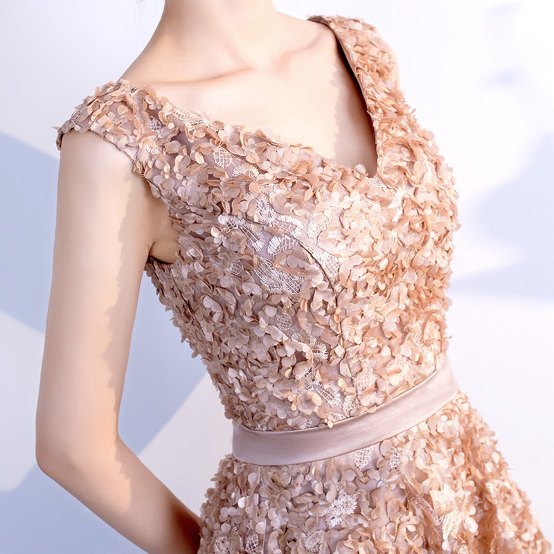 Homecoming Dresses: Short Prom Dresses V Neck Lace petals Formal