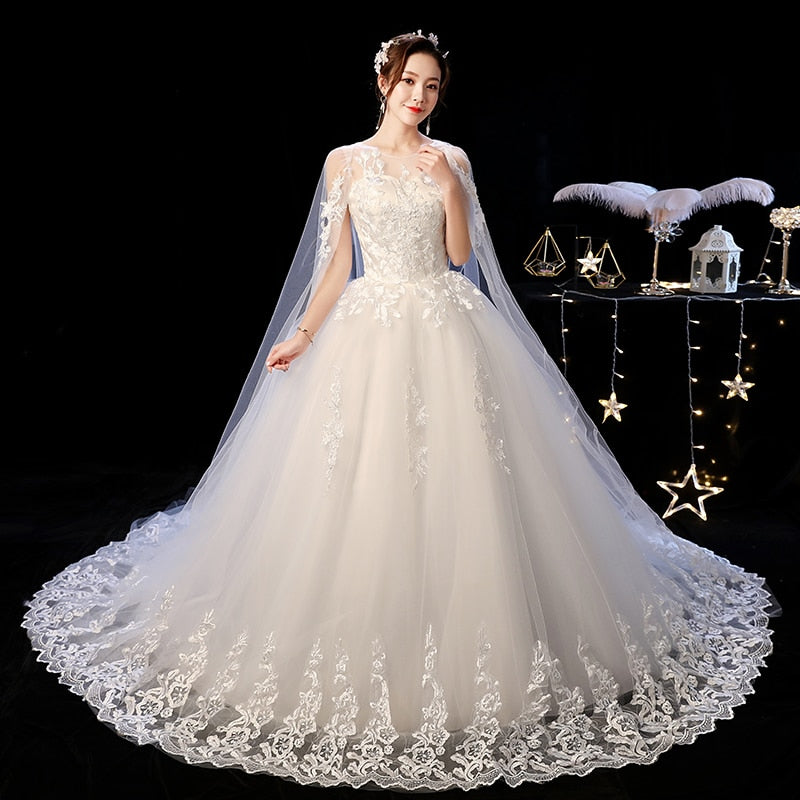White Bridesmaid Dresses: Wedding Dress Elegant Court Train Lace Embroidery Princess