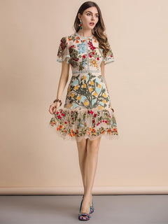Fashion Runway Summer Dress Women's Flare Sleeve Floral Embroidery