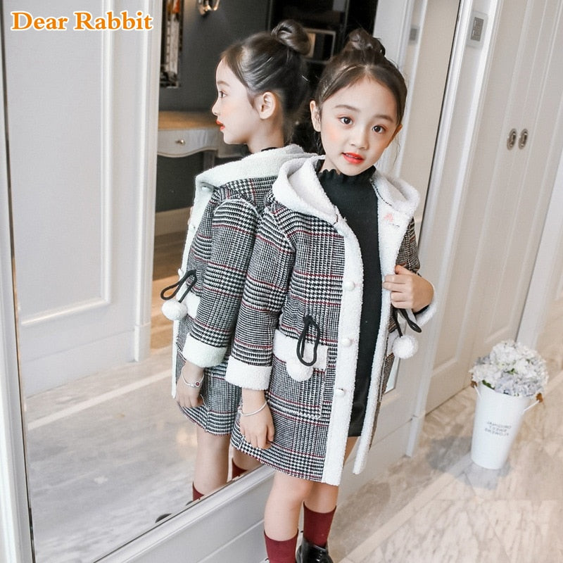Fashion Design Autumn Winter parka Girl Hairy clothes Long Woolen Coat