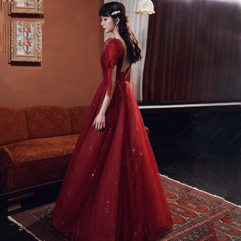 Evening wear Dresses: Red Evening Dresses V-Neck Tulle Sequins Party Gowns