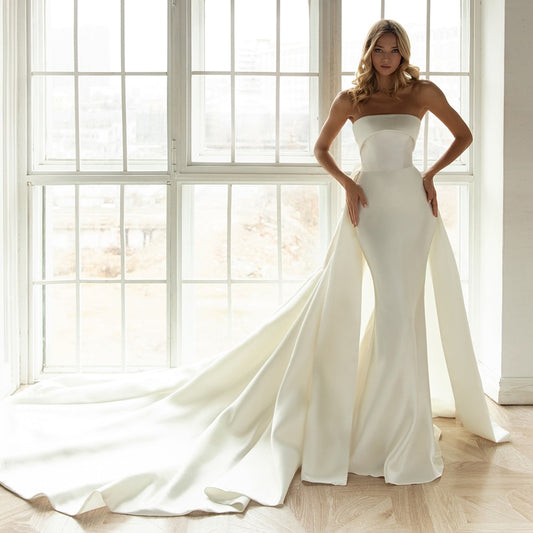 White Bridesmaid Dresses: Wedding Dress with Detachable Train Strapless Simple