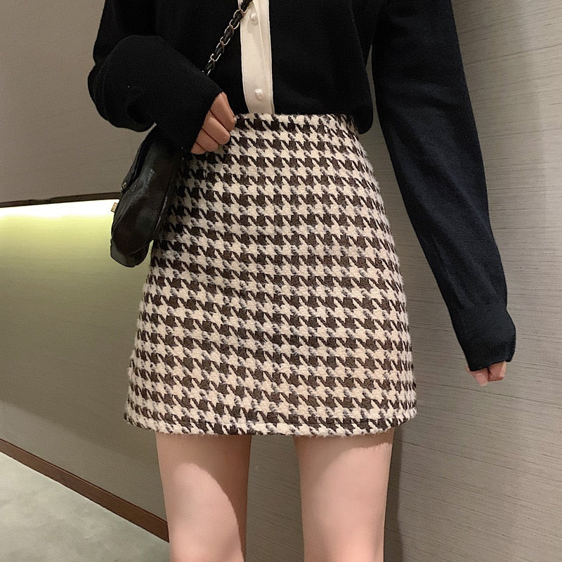 Women skirt Woolen Plaid High Waist Slim Buttocks Short Mini Woman skirts Black Beige