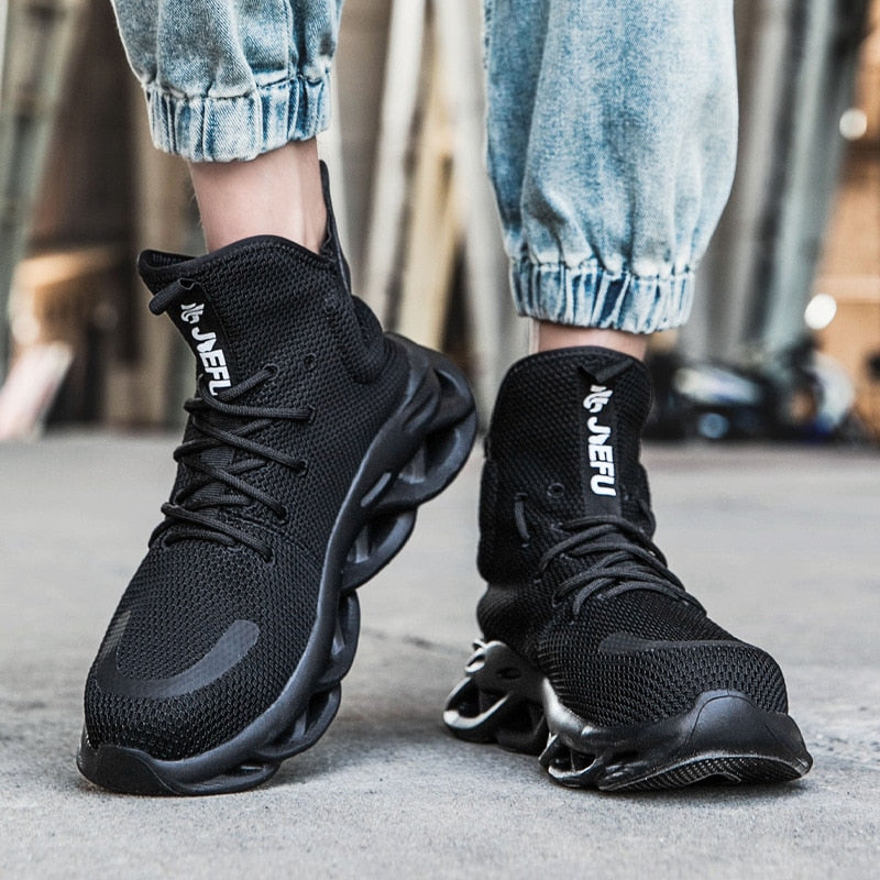 Men Winter Safety Boots Are Light and Comfortable Steel Toe Cap Anti-piercing
