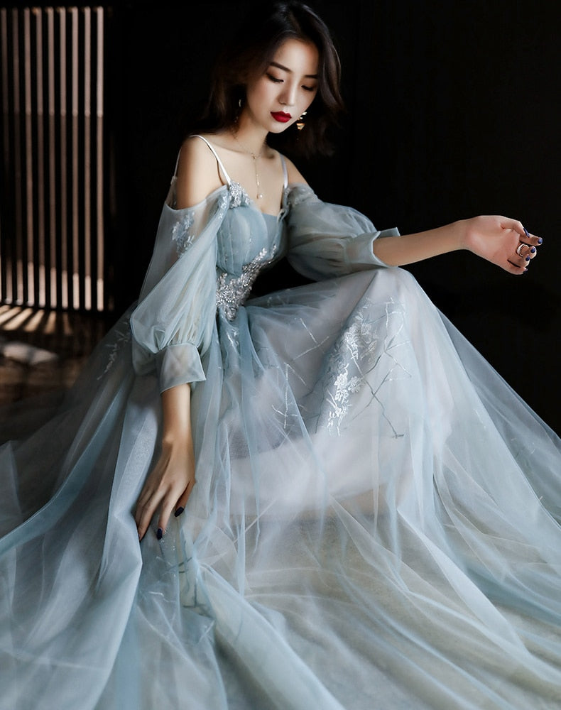Homecoming Dresses: Light Blue Halter Prom Dresses Sweetheart Lace Applique