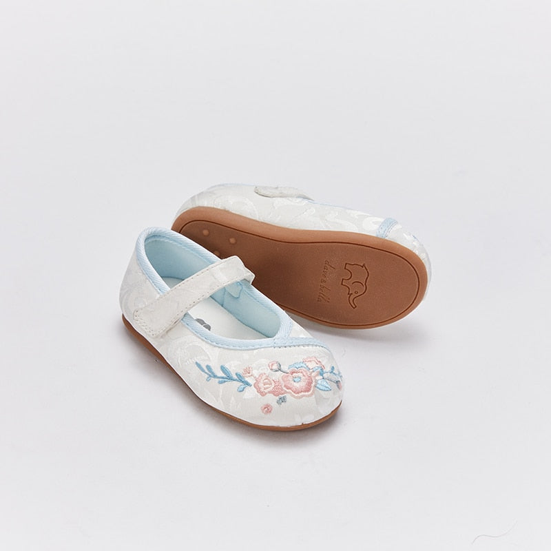 Dave Bella spring fashion baby girls floral embroidery shoes Chinese