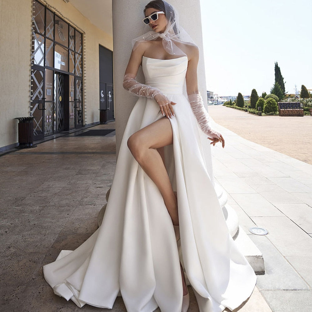 White Bridesmaid Dresses: Wedding Dress For Bride High Slit Simple Bridal Gown