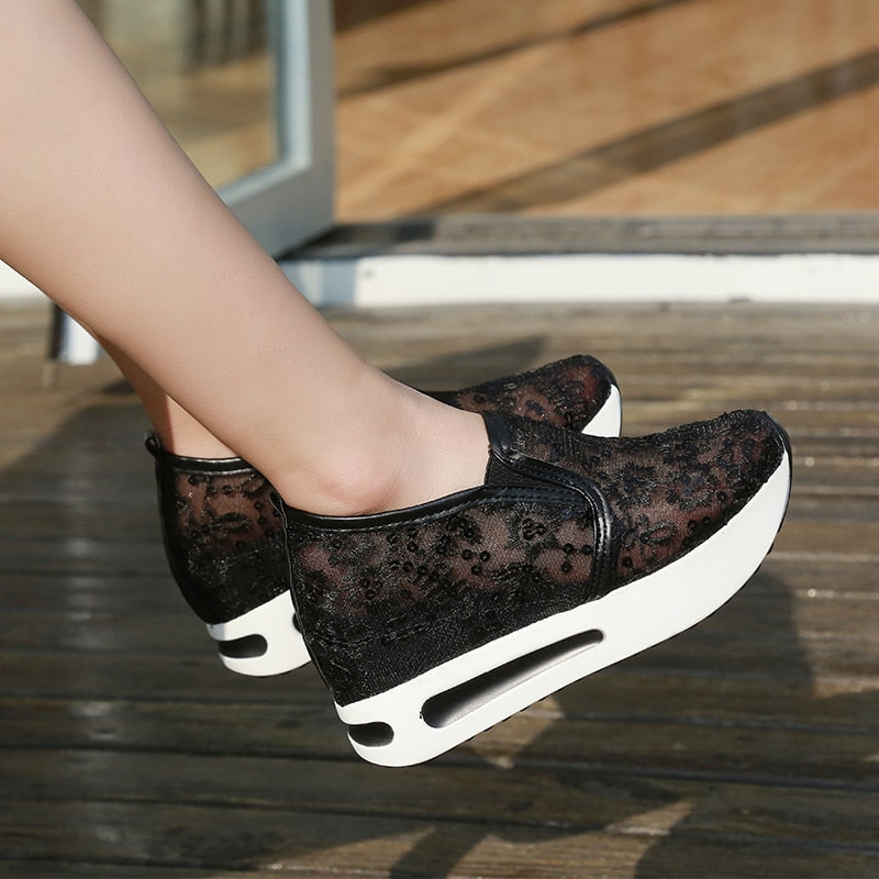 Fashion Shoes Women Sneakers Spring Autumn Women Pu Flat Thick Bottom Shoes