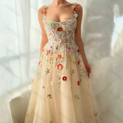 Floral Prom Gown A-Line Sweetheart Flowers Lace Appliques Tulle Long