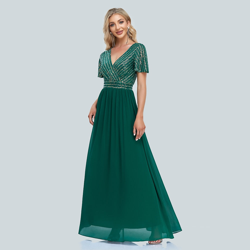 Evening wear Dresses: Women Green Evening Dresses Elegant V-Neck