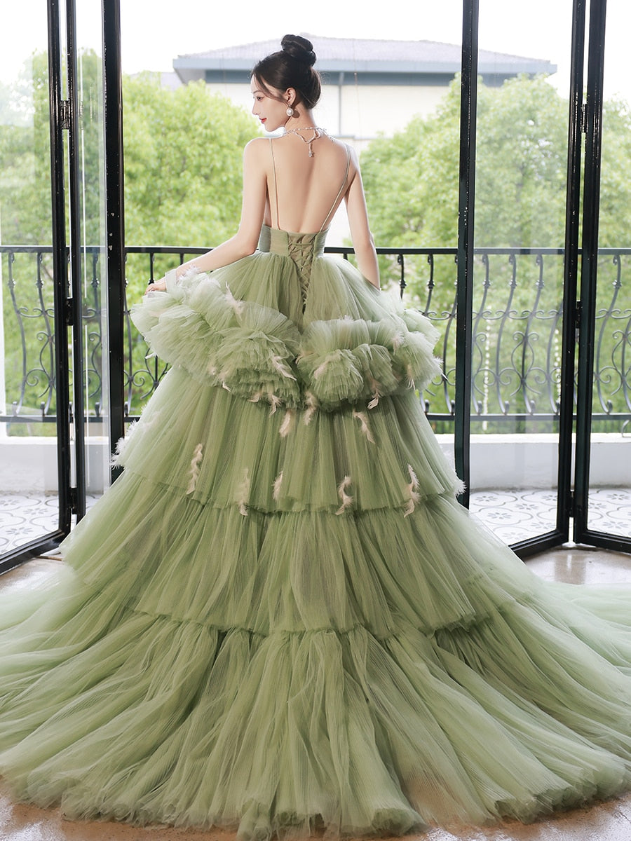 Evening wear Dresses: Green Evening Dress for Women V-neck A-line Sweep Train