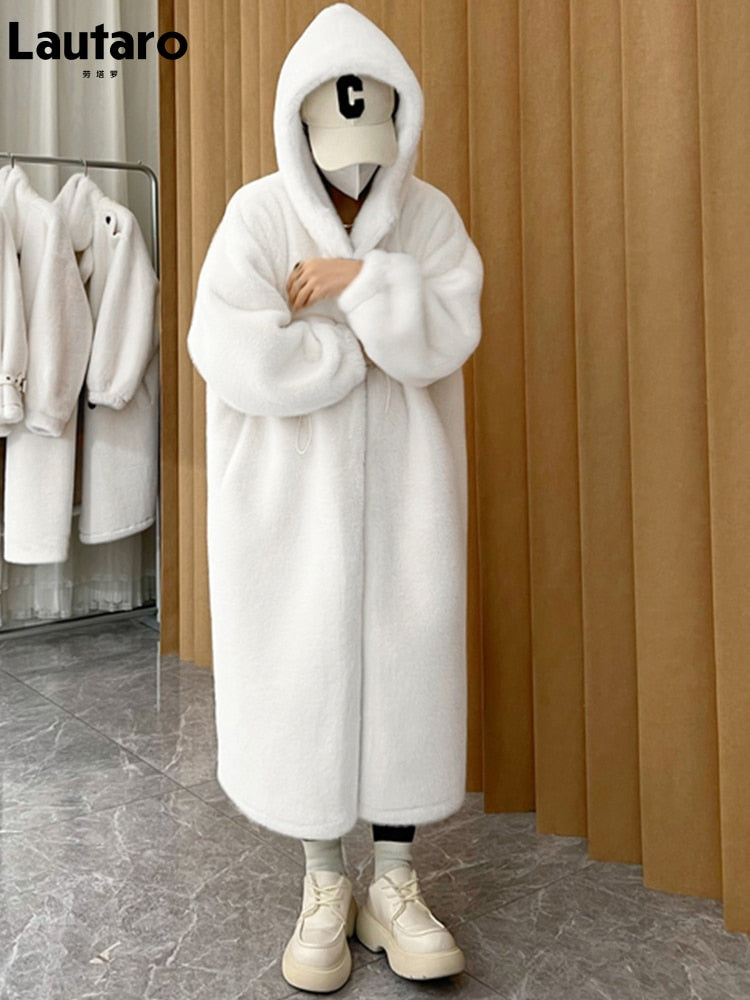 Lautaro Winter Long Oversized Warm Thick Blue White Fluffy Faux Fur Coat Women