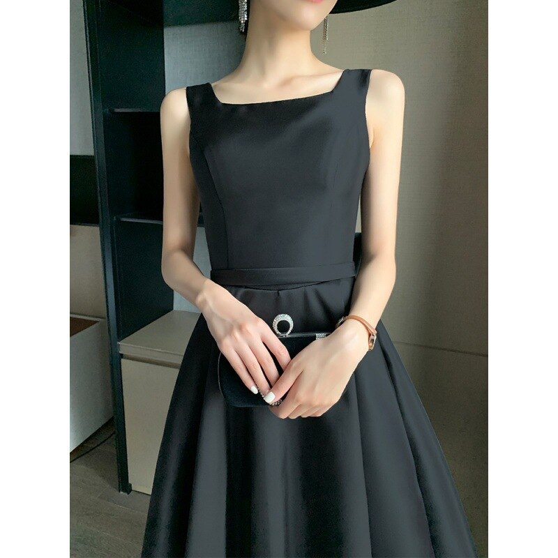 Homecoming Dresses: Gown With Bow Elegant Women Robe Black Prom Dress