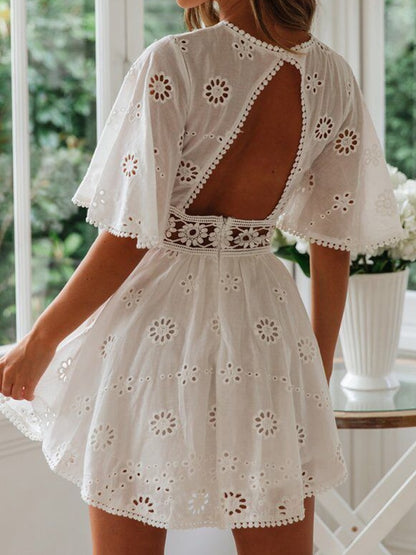 White Summer Dress Hollow Out Casual Fashion Backless Mini Dresses