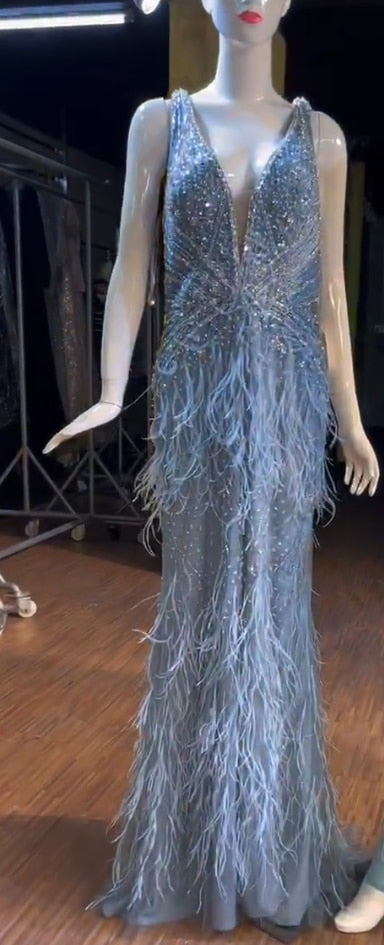 Evening wear Dresses: Mermaid Blue Feathers Evening Dress Fashion Backless Beaded