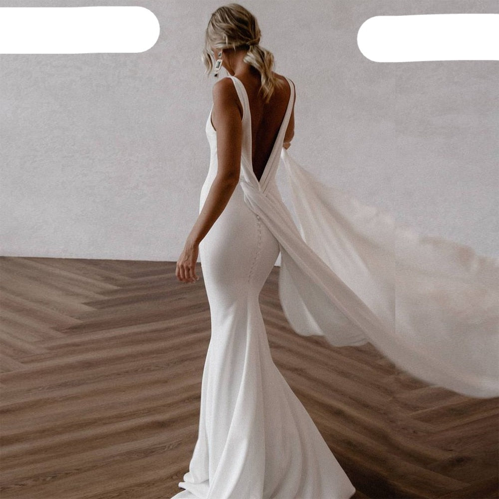 White Bridesmaid Dresses: Wedding Dress Plain Sleeveless Open Back Simple