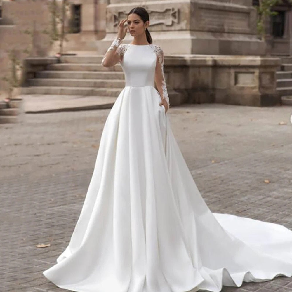 Bridal Dresses Satin Pleated Lace Applique A-Line Princess Wedding Gowns